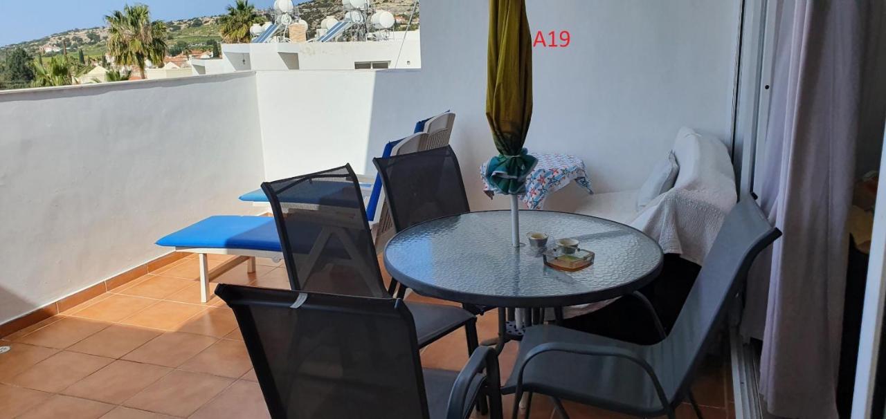 Evros Peyia & Coral Bay Seaview Apartment ภายนอก รูปภาพ