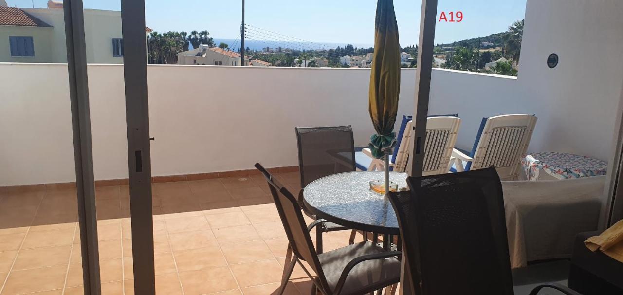Evros Peyia & Coral Bay Seaview Apartment ภายนอก รูปภาพ