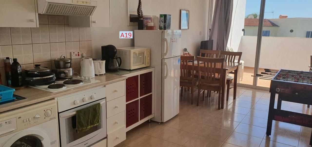 Evros Peyia & Coral Bay Seaview Apartment ภายนอก รูปภาพ